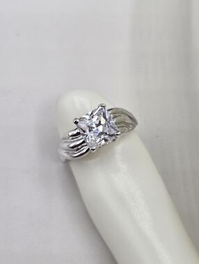 Swarovski Crystal Elements Silver Princess Cut Ring Clear Solitaire Size 6 Prom